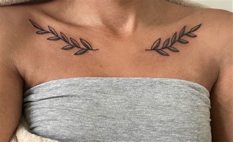 tatuajes mujer pecho|Tatuajes de pecho de mujer